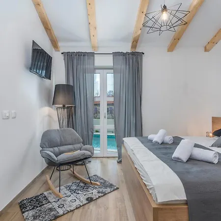 Terra Magica Heated Pool Sauna And Jacuzzi Willa *