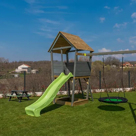 Villa Terra Magica Heated Pool Sauna And Jacuzzi