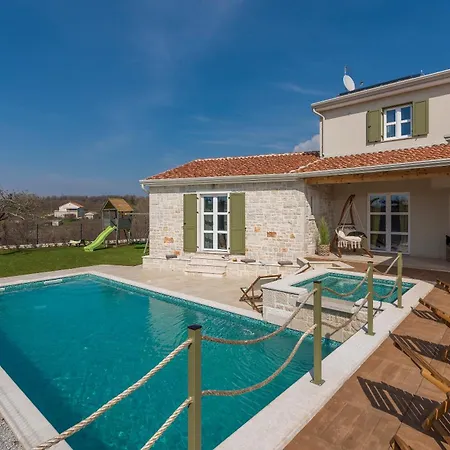 Terra Magica Heated Pool Sauna And Jacuzzi Villa