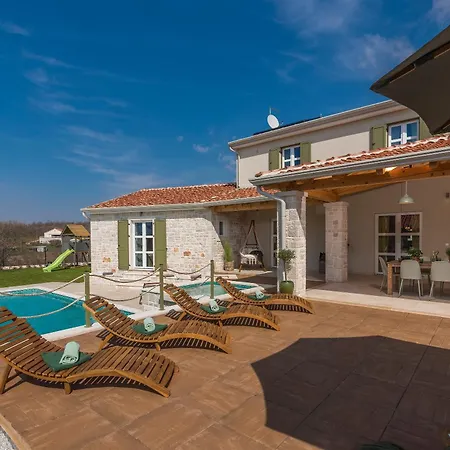 Terra Magica Heated Pool Sauna And Jacuzzi Villa Rapavel