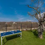 Terra Magica Heated Pool Sauna And Jacuzzi Vila *