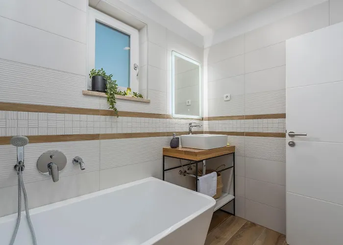 Terra Magica Heated Pool Sauna And Jacuzzi *