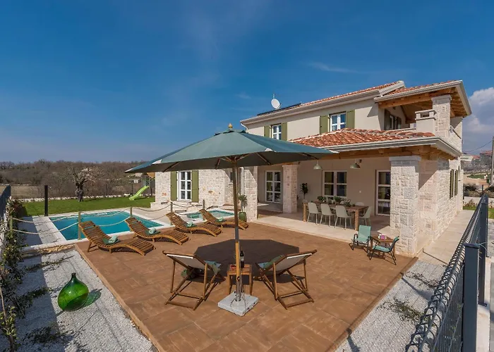 Vila Terra Magica Heated Pool Sauna And Jacuzzi