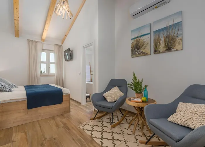 Terra Magica Heated Pool Sauna And Jacuzzi Vila